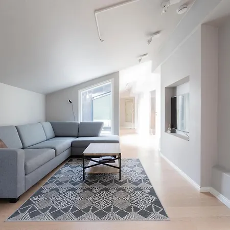 2ndhomes Luxury City 2br Penthouse W/sauna Apartment