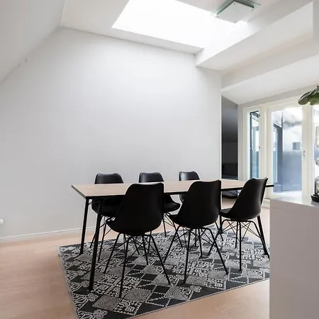 2ndhomes Luxury City 2br Penthouse W/sauna *